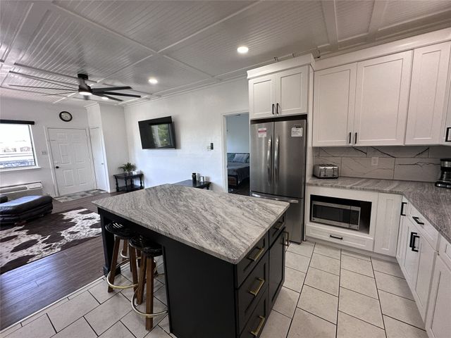 2164 Tanglewood Boulevard B202, Pottsboro, TX 75076