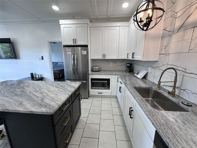 2164 Tanglewood Boulevard B202, Pottsboro, TX 75076