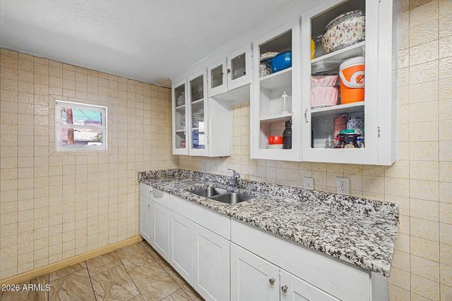 9113 W MONROE Street, Tolleson, AZ 85353