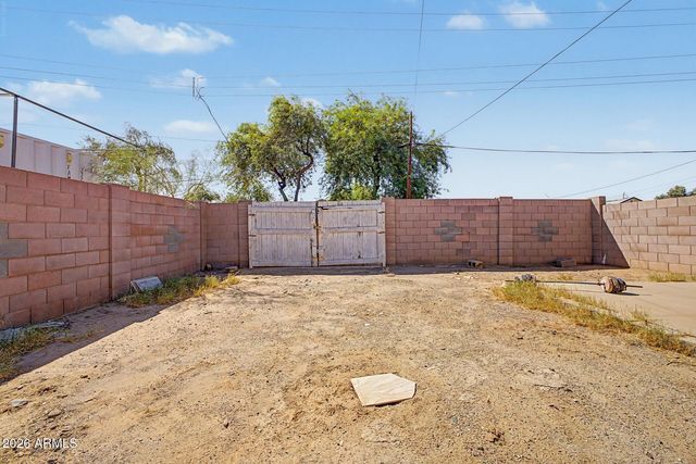 9113 W MONROE Street, Tolleson, AZ 85353