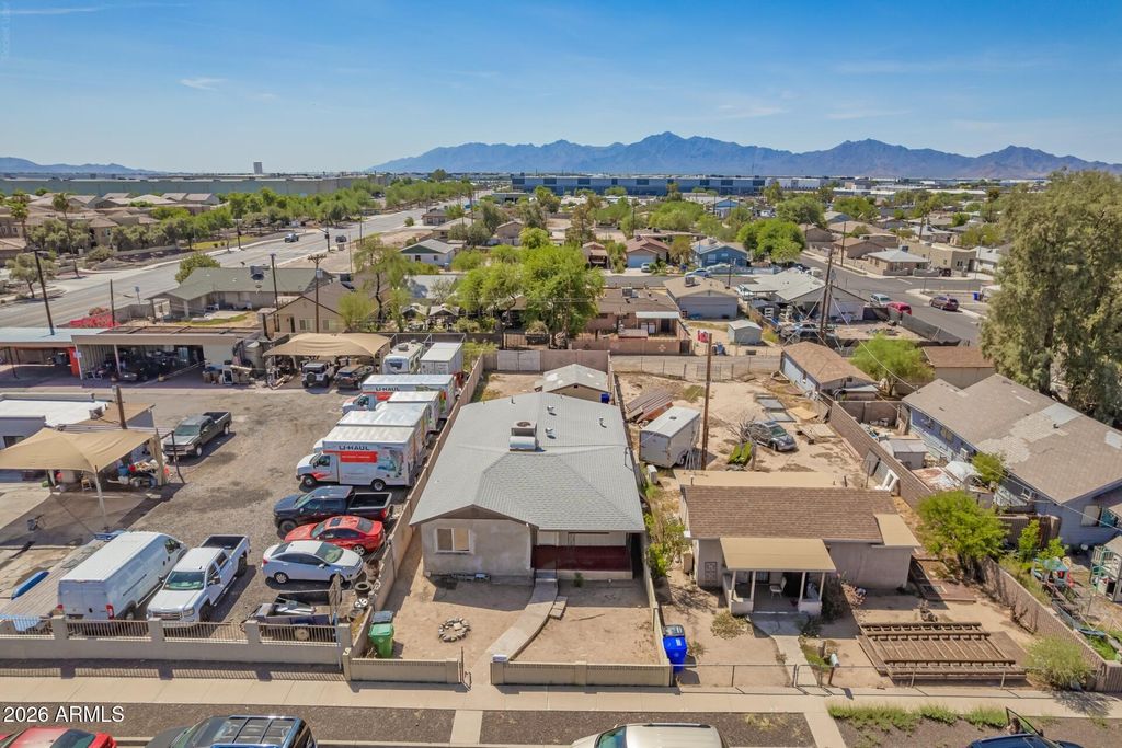 9113 W MONROE Street, Tolleson, AZ 85353