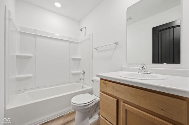 5722 Arctic Run Drive, Noblesville, IN 46062