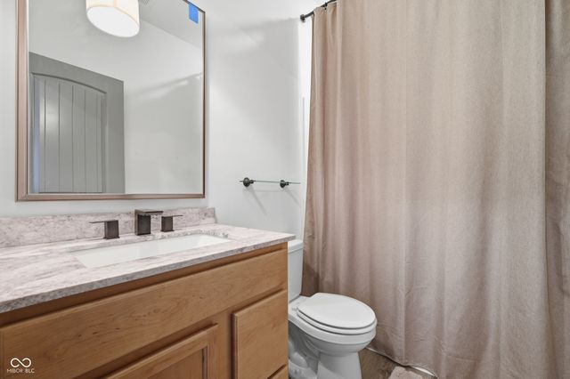 5722 Arctic Run Drive, Noblesville, IN 46062
