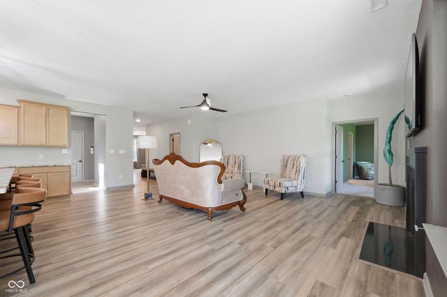 5722 Arctic Run Drive, Noblesville, IN 46062