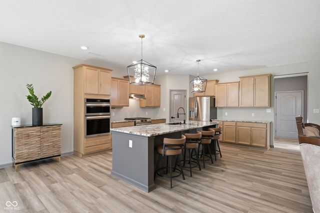 5722 Arctic Run Drive, Noblesville, IN 46062