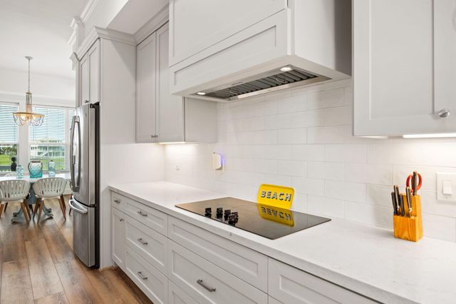 25711 Spotted Sandpiper Drive, Galveston, TX 77554