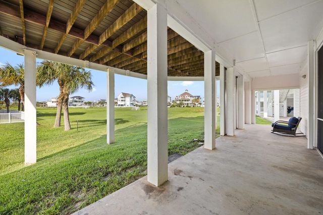 25711 Spotted Sandpiper Drive, Galveston, TX 77554