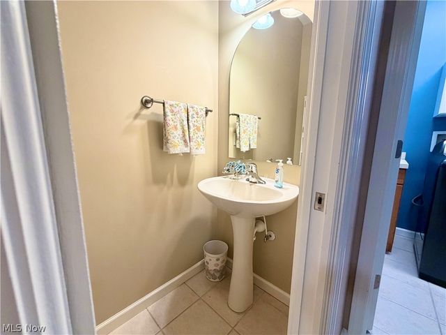 10945 Rocky Ledge Lane, Painesville, OH 44077
