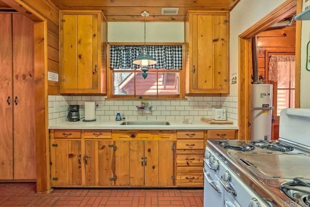 39112 Starview, Big Bear Lake, CA 92315