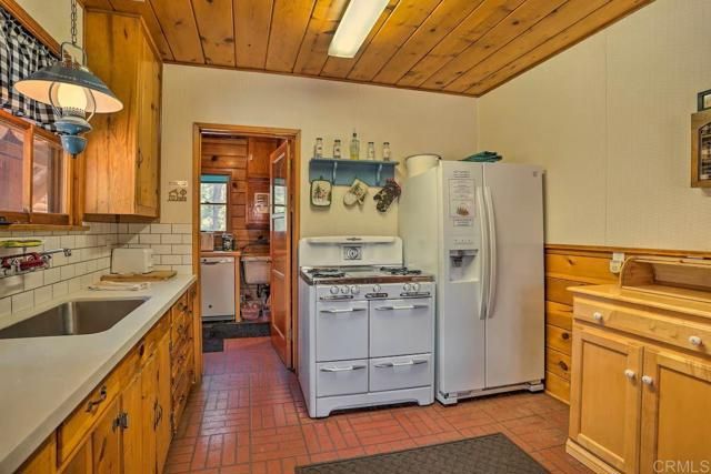 39112 Starview, Big Bear Lake, CA 92315