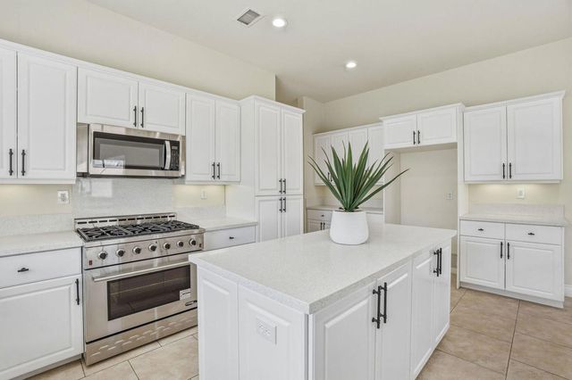 74580 Daylily Circle, Palm Desert, CA 92260