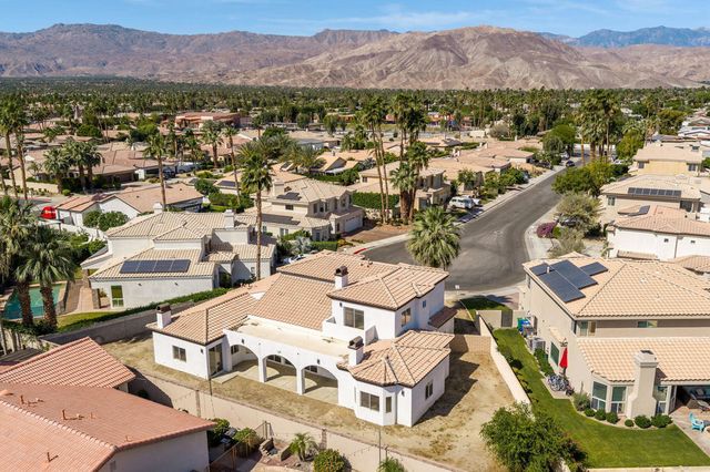 74580 Daylily Circle, Palm Desert, CA 92260