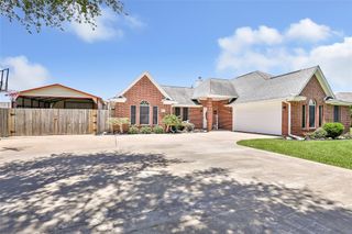 5810 Dixie Lane, Baytown, TX 77523
