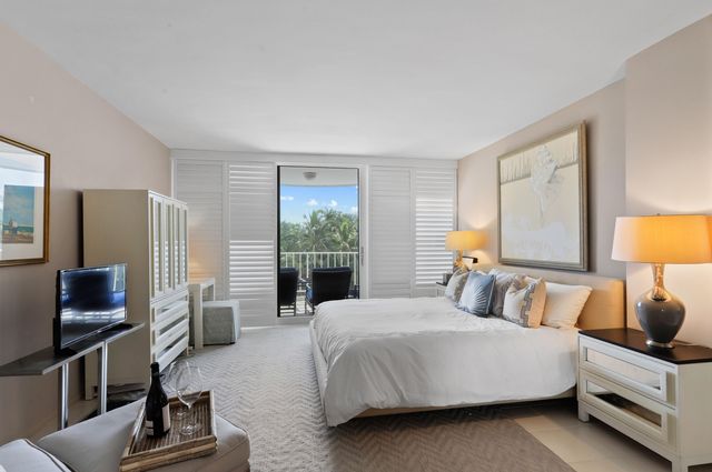 2295 S Ocean Boulevard 505, Palm Beach, FL 33480