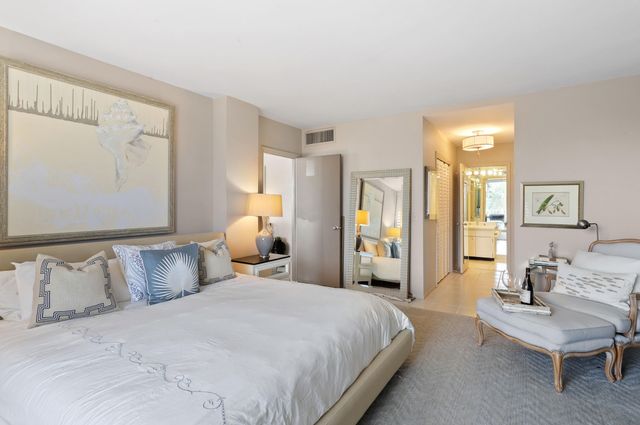 2295 S Ocean Boulevard 505, Palm Beach, FL 33480