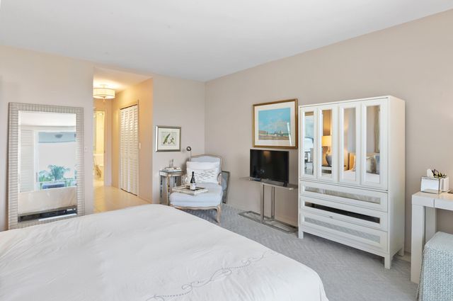 2295 S Ocean Boulevard 505, Palm Beach, FL 33480