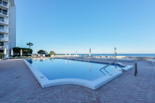 2295 S Ocean Boulevard 505, Palm Beach, FL 33480