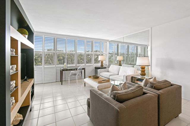 2295 S Ocean Boulevard 505, Palm Beach, FL 33480