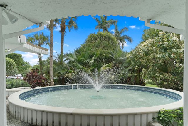 2295 S Ocean Boulevard 505, Palm Beach, FL 33480