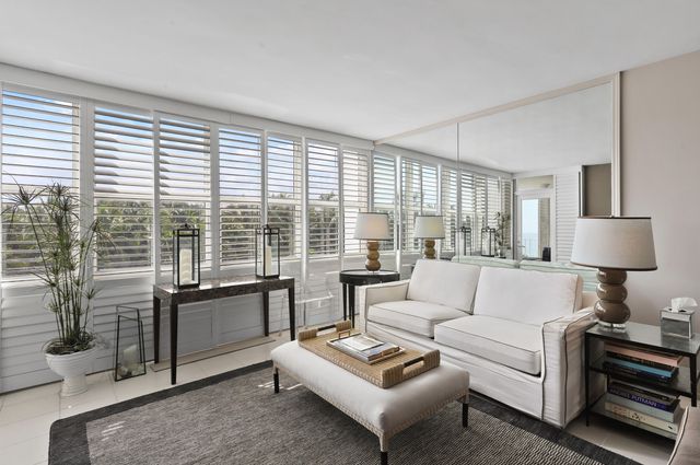 2295 S Ocean Boulevard 505, Palm Beach, FL 33480