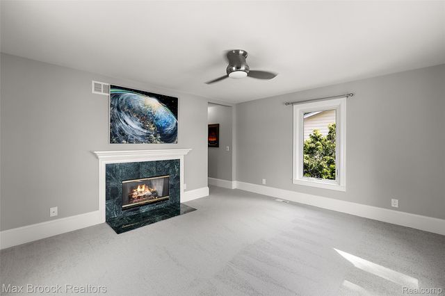 3642 Orchard Lake Road, West Bloomfield Charter Township, MI 48324