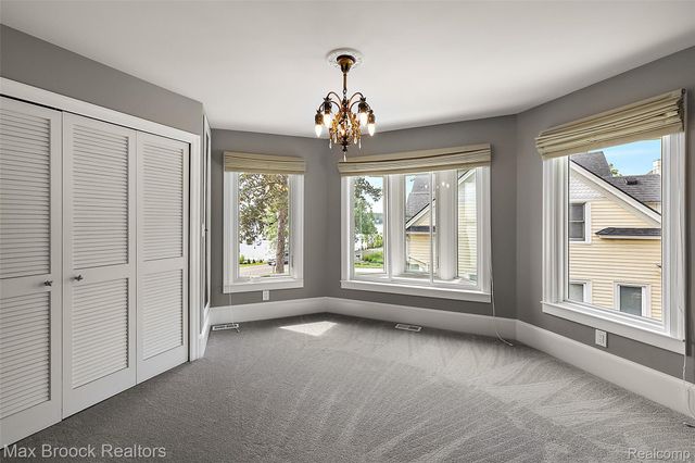 3642 Orchard Lake Road, West Bloomfield Charter Township, MI 48324