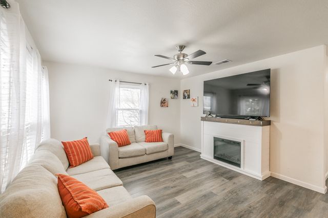 5036 Nadine Drive, Haltom City, TX 76117