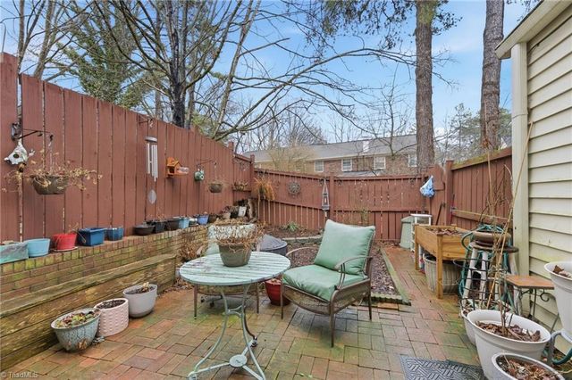 3949 Valley Court C, Winston-salem, NC 27106