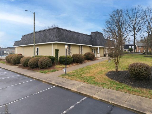 3949 Valley Court C, Winston-salem, NC 27106