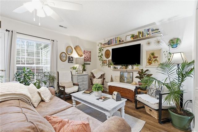 3949 Valley Court C, Winston-salem, NC 27106