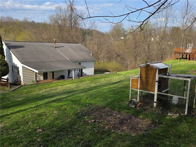 35 Beallsville Rd, East Bethlehem, PA 15333