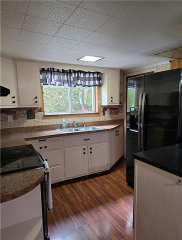 35 Beallsville Rd, East Bethlehem, PA 15333