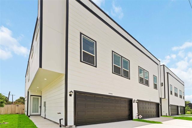 8107 Calhoun Road, Houston, TX 77033