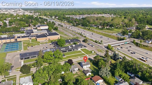 13592 Berwyn, Redford, MI 48239