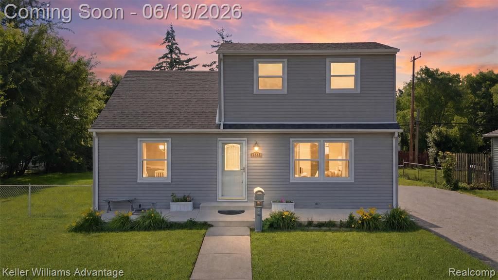 13592 Berwyn, Redford, MI 48239