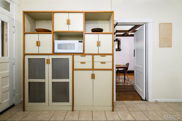 4049 Humphrey Street, St Louis, MO 63116