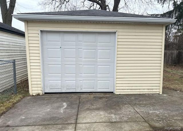 1928 Parkwood Avenue, Saginaw, MI 48601