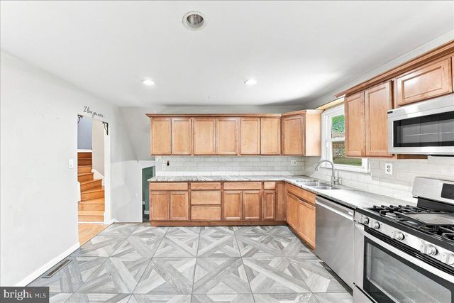 2226 JAMAICA DR, Wilmington, DE 19810
