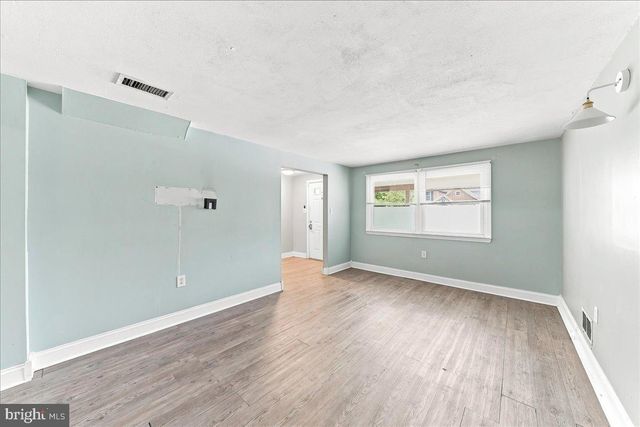 2226 JAMAICA DR, Wilmington, DE 19810