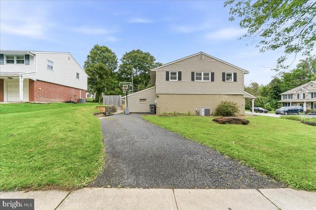 2226 JAMAICA DR, Wilmington, DE 19810