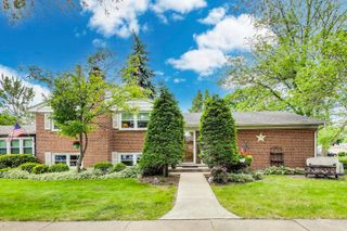 1241 Elliott Street, Park Ridge, IL 60068