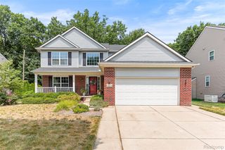 32724 Laurelwood Court, Farmington, MI 48336