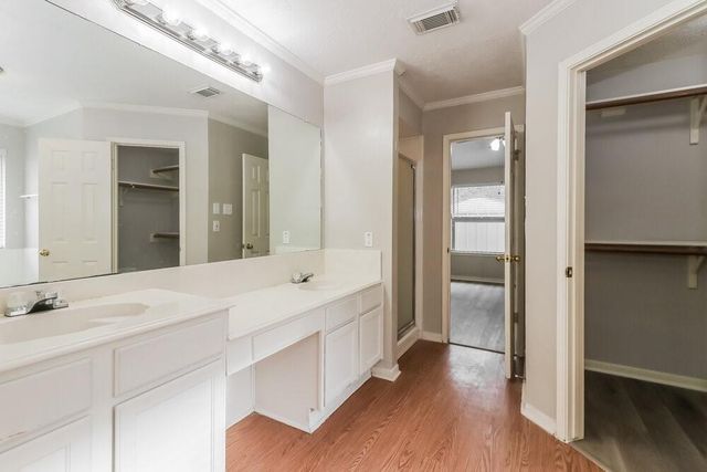 3217 Lee Circle, Pearland, TX 77581