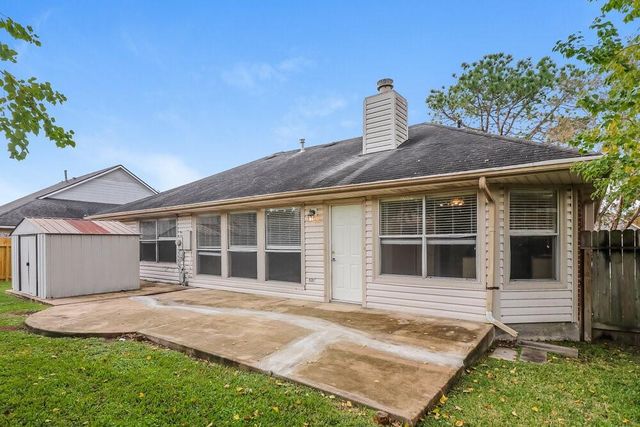 3217 Lee Circle, Pearland, TX 77581