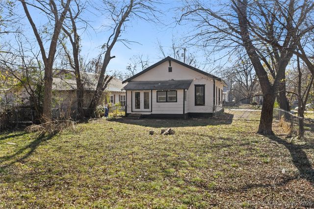 213 6th Avenue NW, Ardmore, OK 73401