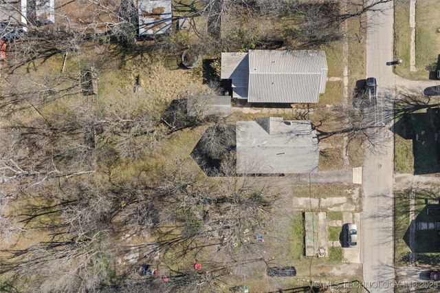 213 6th Avenue NW, Ardmore, OK 73401