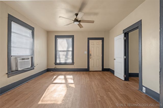 213 6th Avenue NW, Ardmore, OK 73401