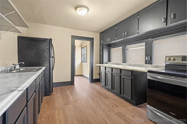 213 6th Avenue NW, Ardmore, OK 73401