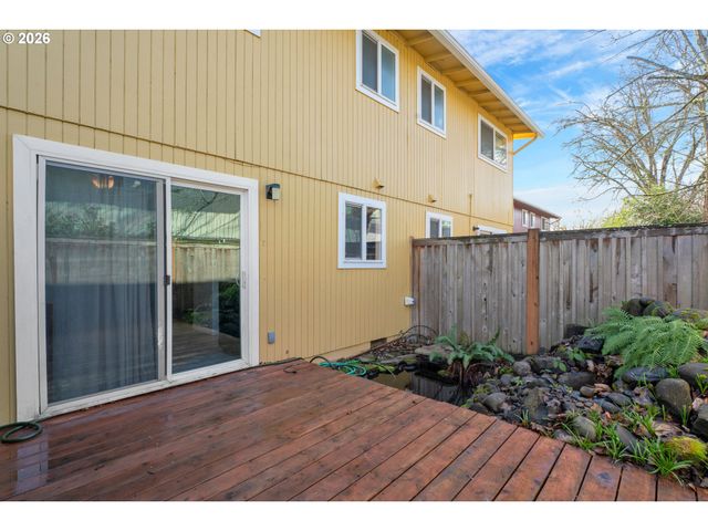 1935 W 17TH Ave B, Eugene, OR 97402