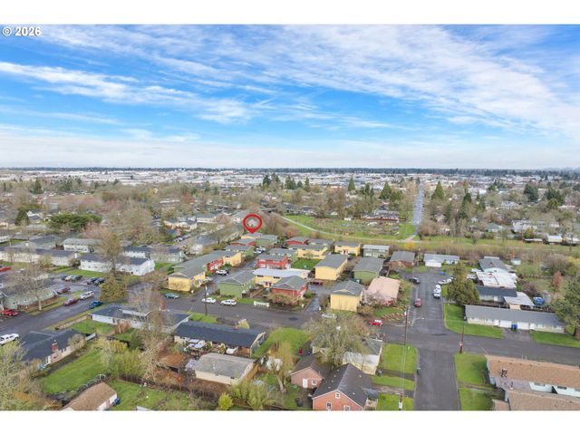 1935 W 17TH Ave B, Eugene, OR 97402